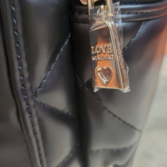 𝅺LOVE Moschino Borsa Pu Nero quilted backpack NWT - Picture 6 of 9